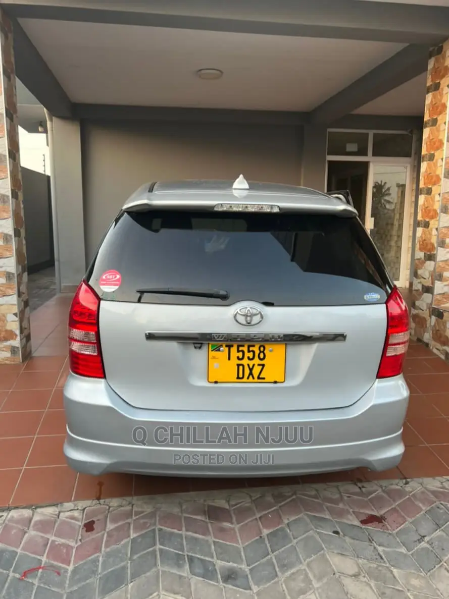 Toyota Wish 2006 Silver
