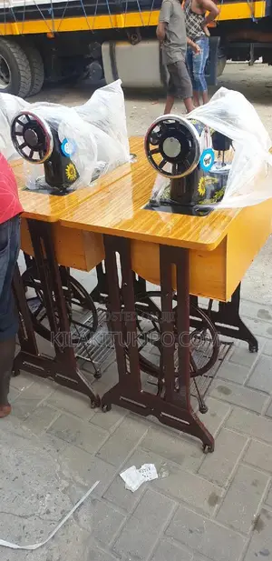 Daich Sewing Machine