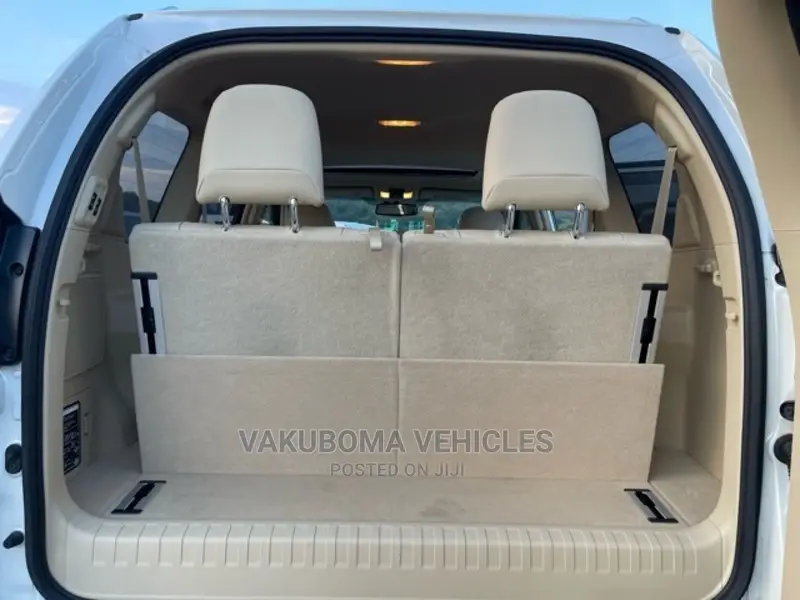 Toyota Land Cruiser Prado 2015 Pearl
