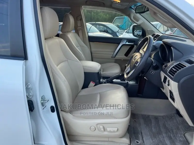 Toyota Land Cruiser Prado 2015 Pearl