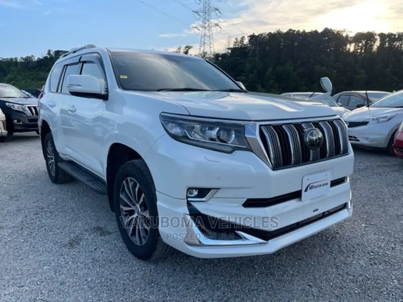 Toyota Land Cruiser Prado 2017 Pearl