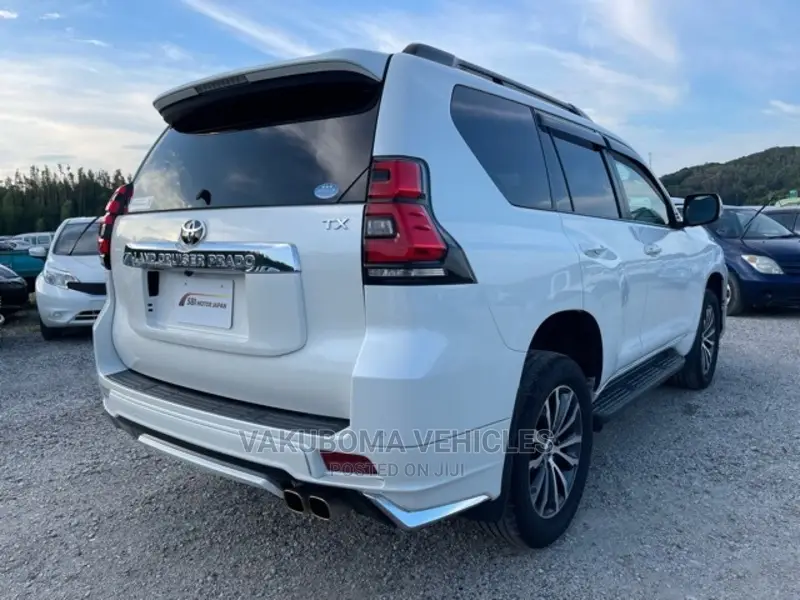 Toyota Land Cruiser Prado 2017 Pearl