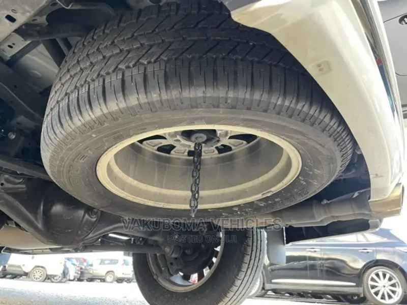 Toyota Land Cruiser Prado 2017 Pearl