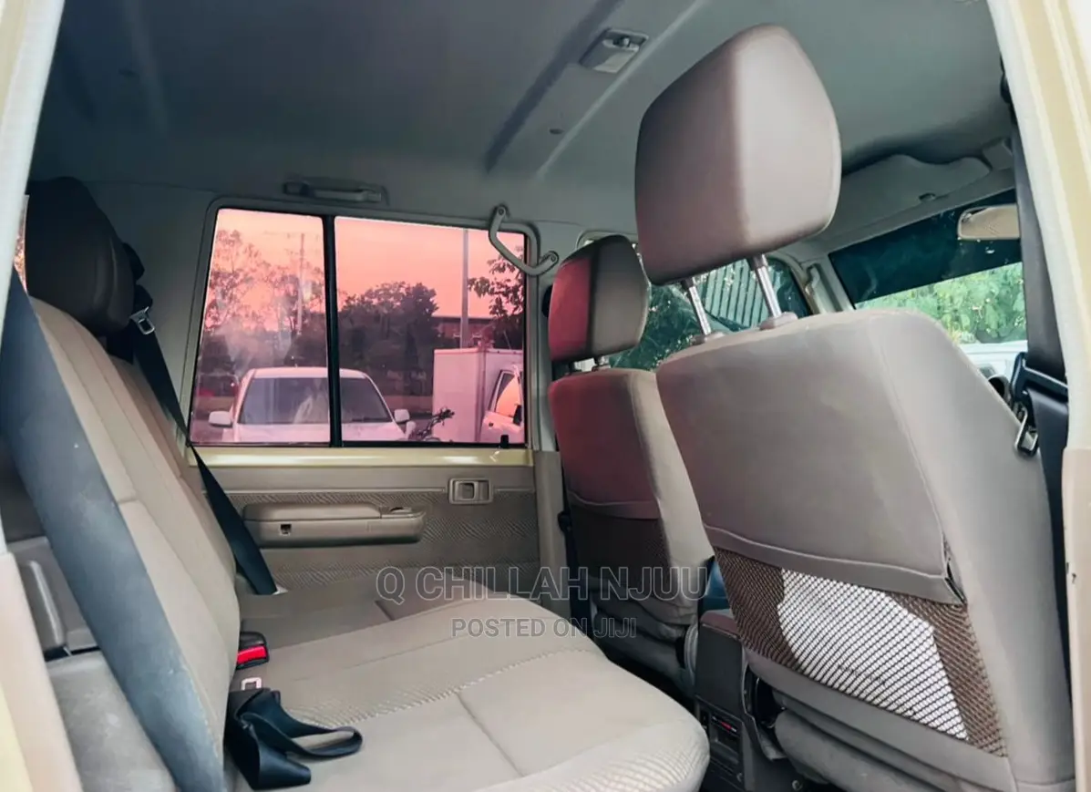 Toyota Land Cruiser 2006