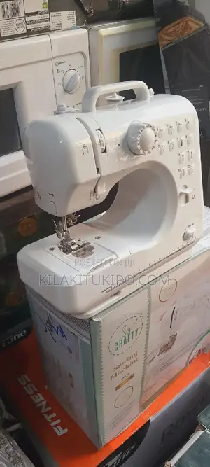 Min Portable Sewing Machine
