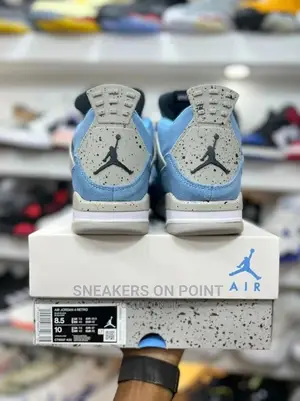 Jordan 4 Metallic Blue