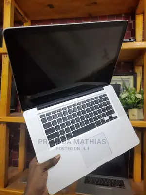 Laptop Apple MacBook 2011 8GB Intel Core I7 HDD 500GB