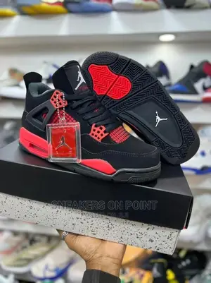 Jordan 4 "Red Thonder"
