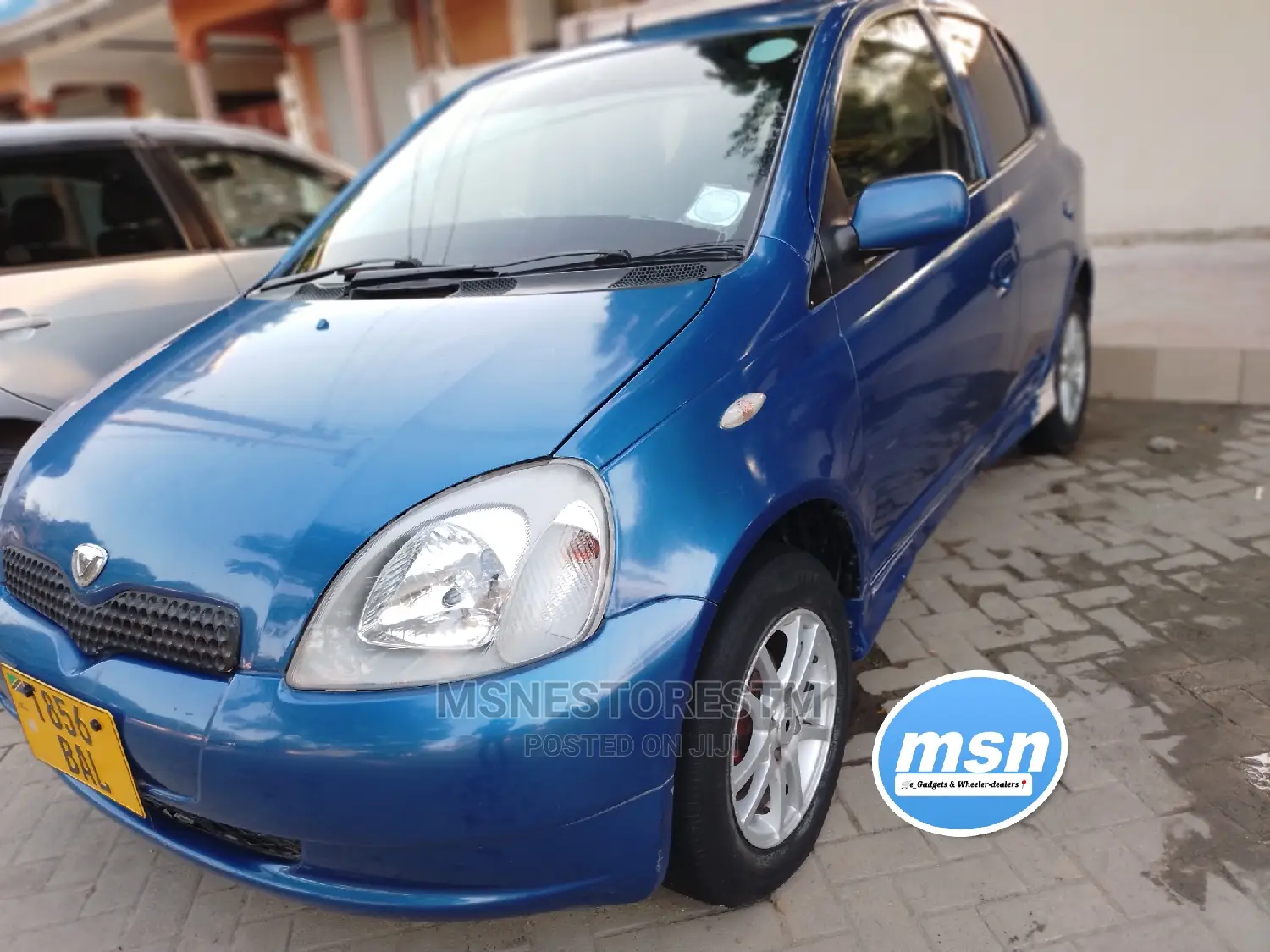 Toyota Vitz 2001 Blue