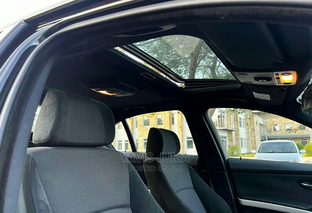 BMW 320i 2008 Black