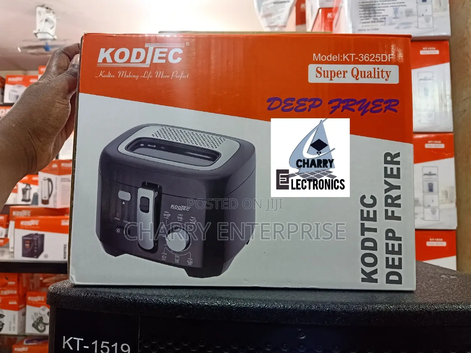 🪵Deep Fryer 
1800w
, 2.5l