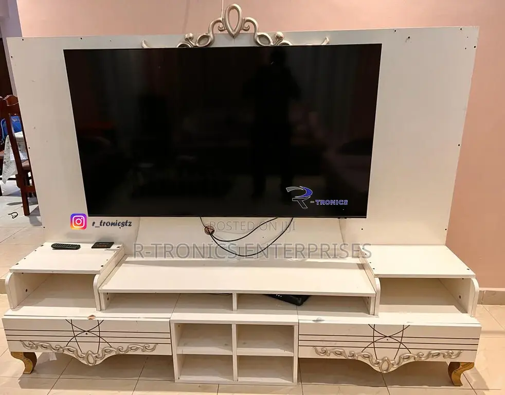 Samsung 65-Inch Class Qled Uhd