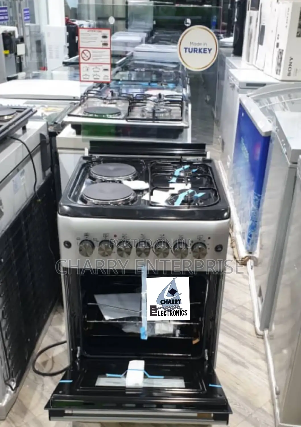 🪵Von HOT Point Cooker 2gas, 2 Electric