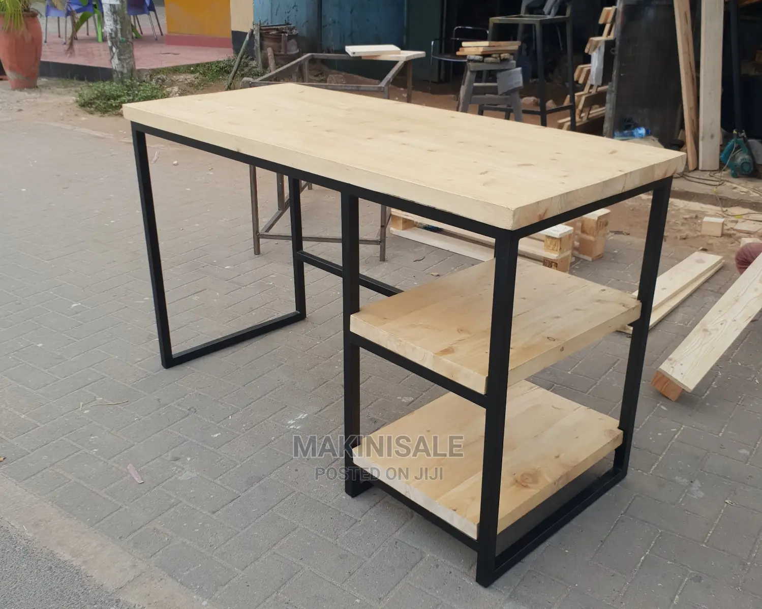Meza Nzuri Sana Simple Bei Yetu Ni Poa