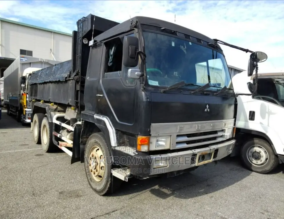 Mitsubishi Super Great 1992 Black