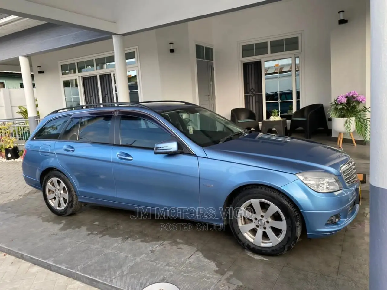 Mercedes-Benz C-Class 2010 Blue