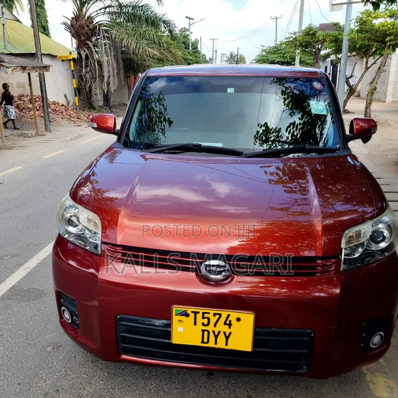 Toyota Corolla Rumion 2010 Red