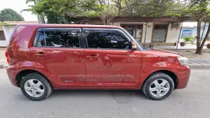 Toyota Corolla Rumion 2010 Red