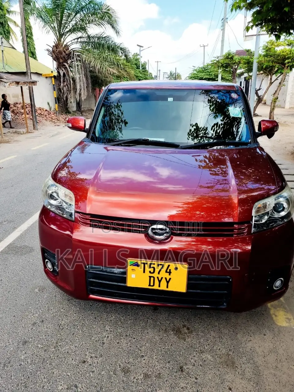 Toyota Corolla Rumion 2010 Red