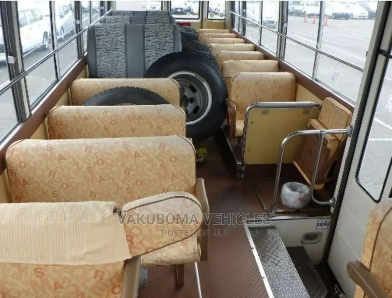 Mitsubishi Fuso Rosa 1993 White