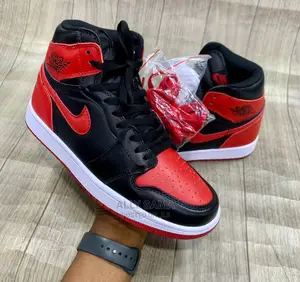 Nike Jordan 1