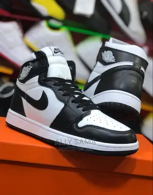 Nike Jordan Black White