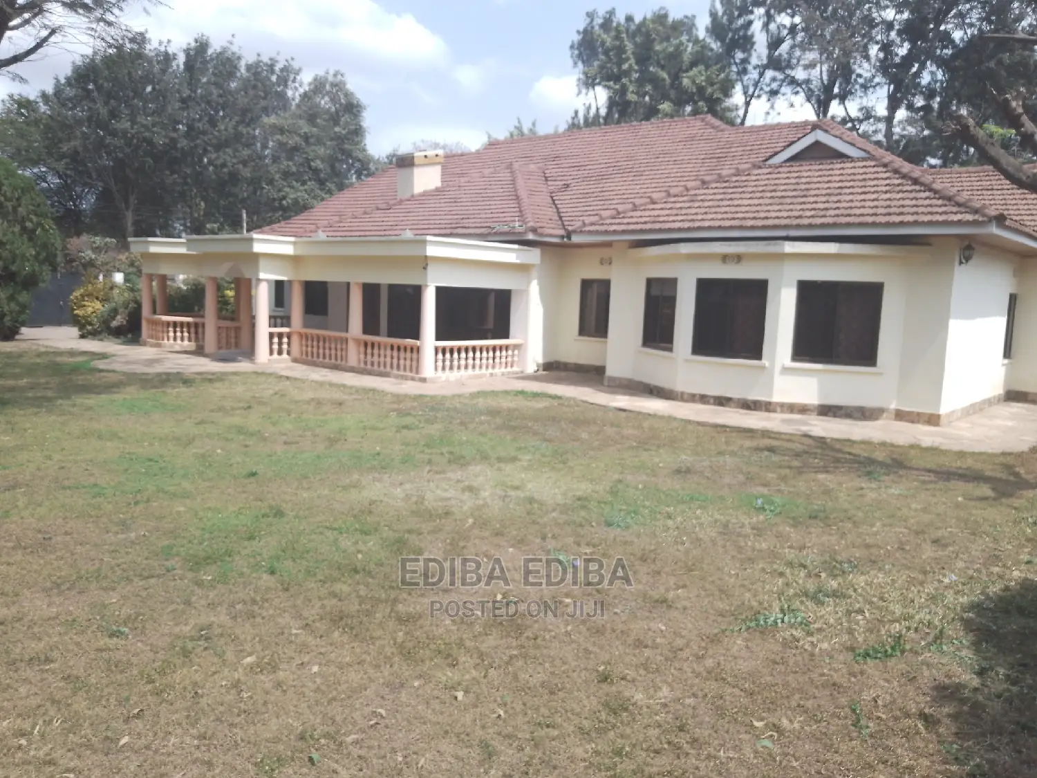 6bdrm Bungalow in Ediba Real Estate, Arusha for Rent