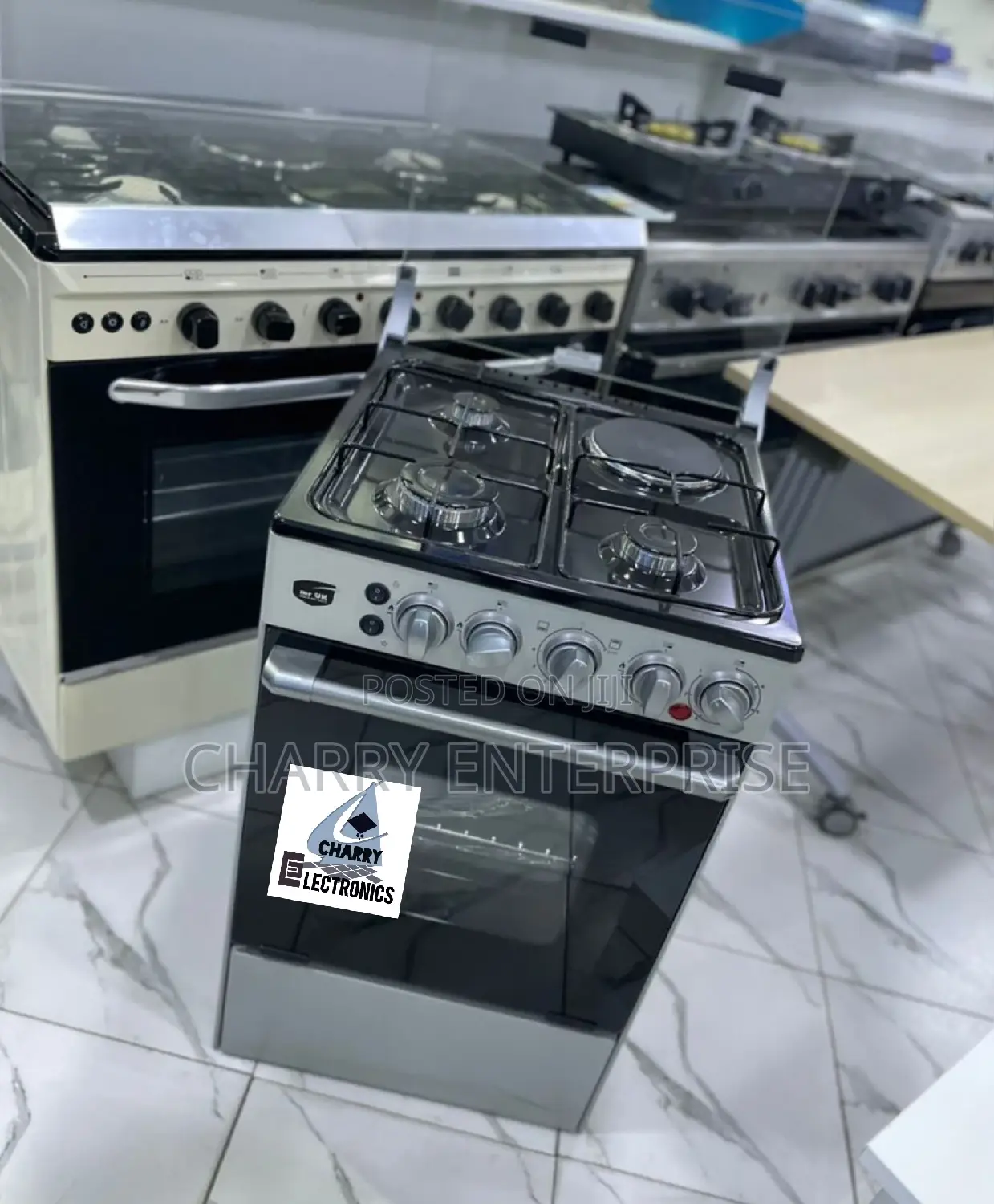 🪵UK Cooker 3 Gas Burners, 1 Hotplate