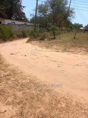 Plot Kubwa Sana at Makongo Juu