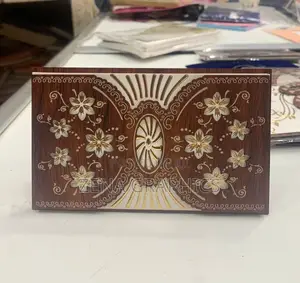 Kadi Za Mbao Fupi