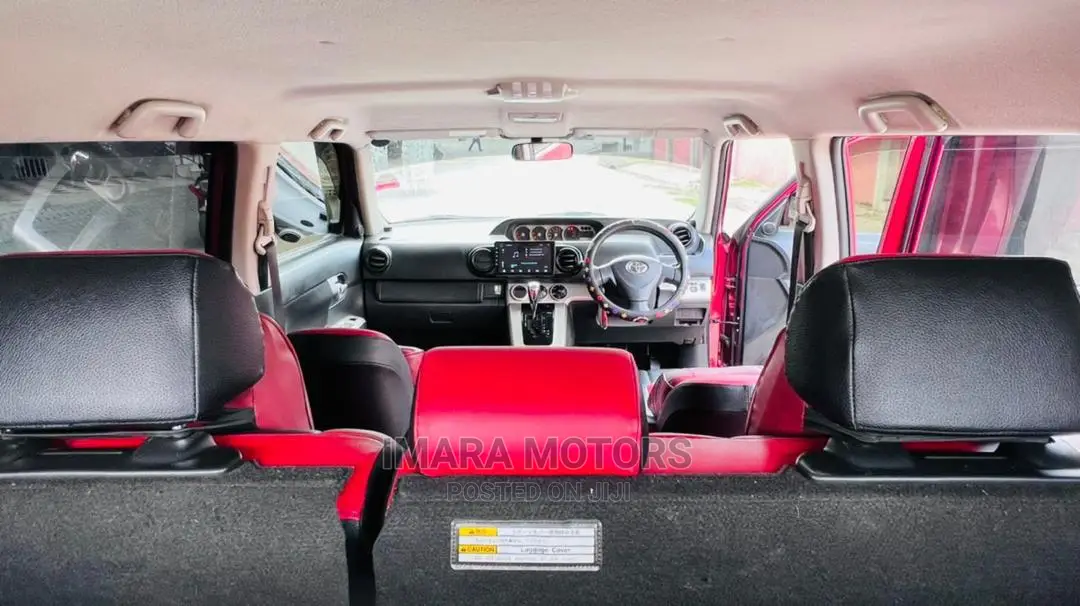 Toyota Corolla Rumion 2008 Red
