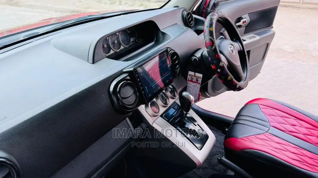 Toyota Corolla Rumion 2008 Red
