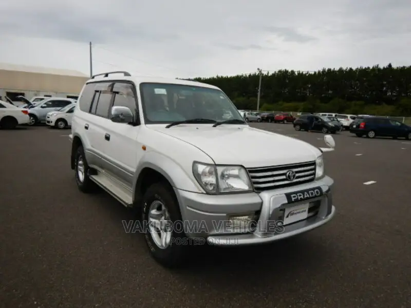 Toyota Land Cruiser Prado 2000 White