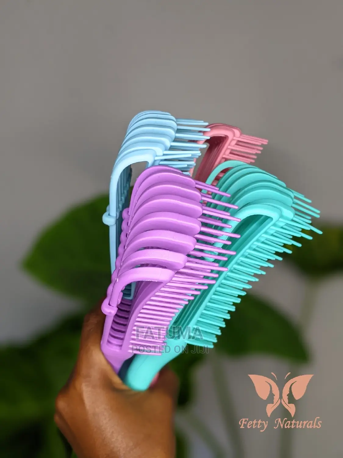 Detangle Brush