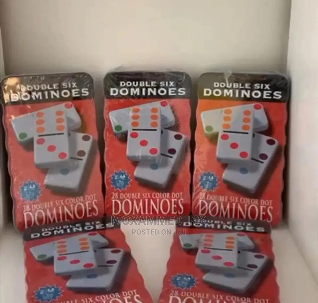 Dominoes Set