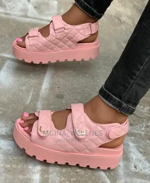 New Fashion Sandals