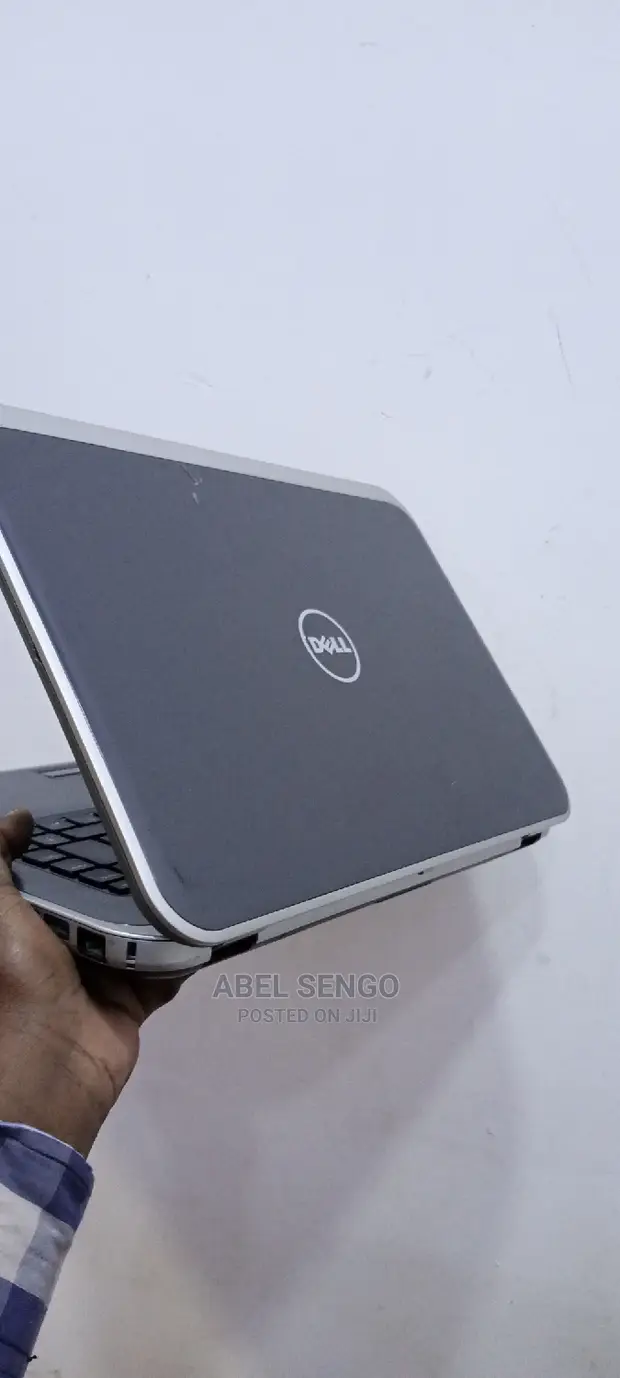 Laptop Dell Inspiron 1525 4GB Intel Core I5 HDD 500GB for sale