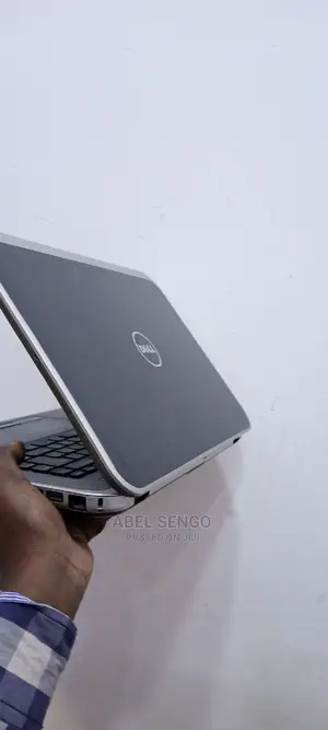 Laptop Dell Inspiron 1525 4GB Intel Core I5 HDD 500GB
