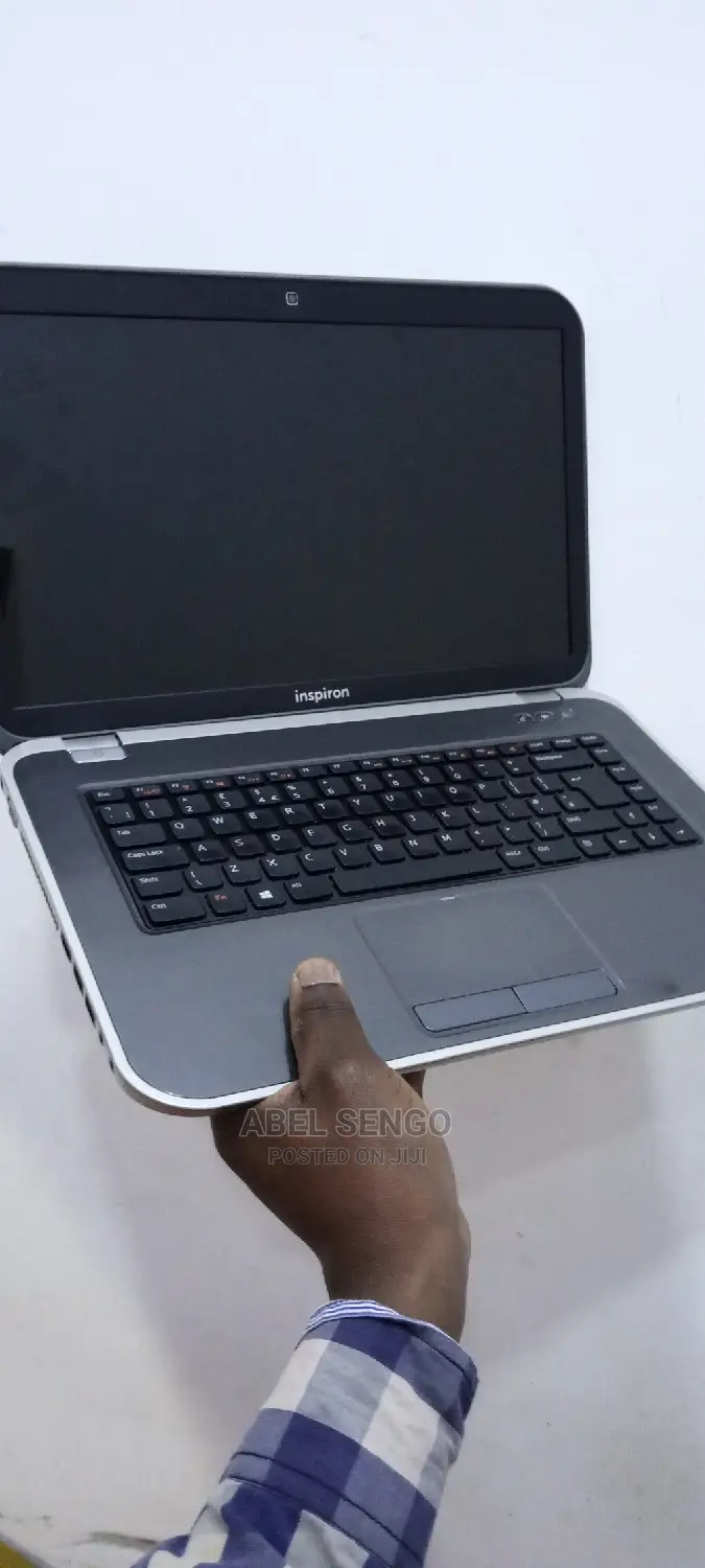 Laptop Dell Inspiron 1525 4GB Intel Core I5 HDD 500GB