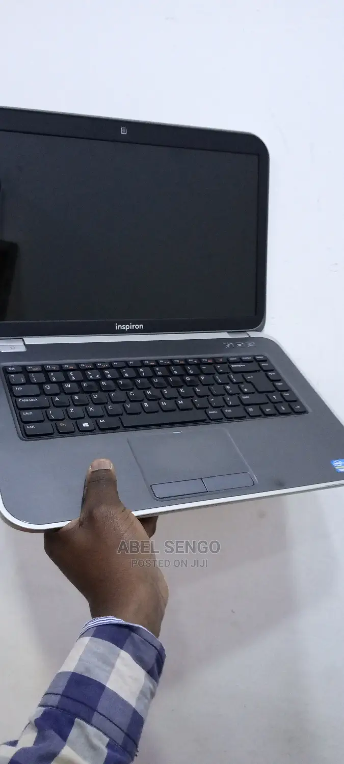 Laptop Dell Inspiron 1525 4GB Intel Core I5 HDD 500GB