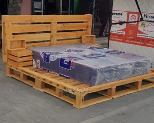 Kitanda Kizuri Sana Cha Pallett Bed