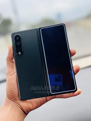 New Samsung Galaxy Z Fold 3 256 GB Black