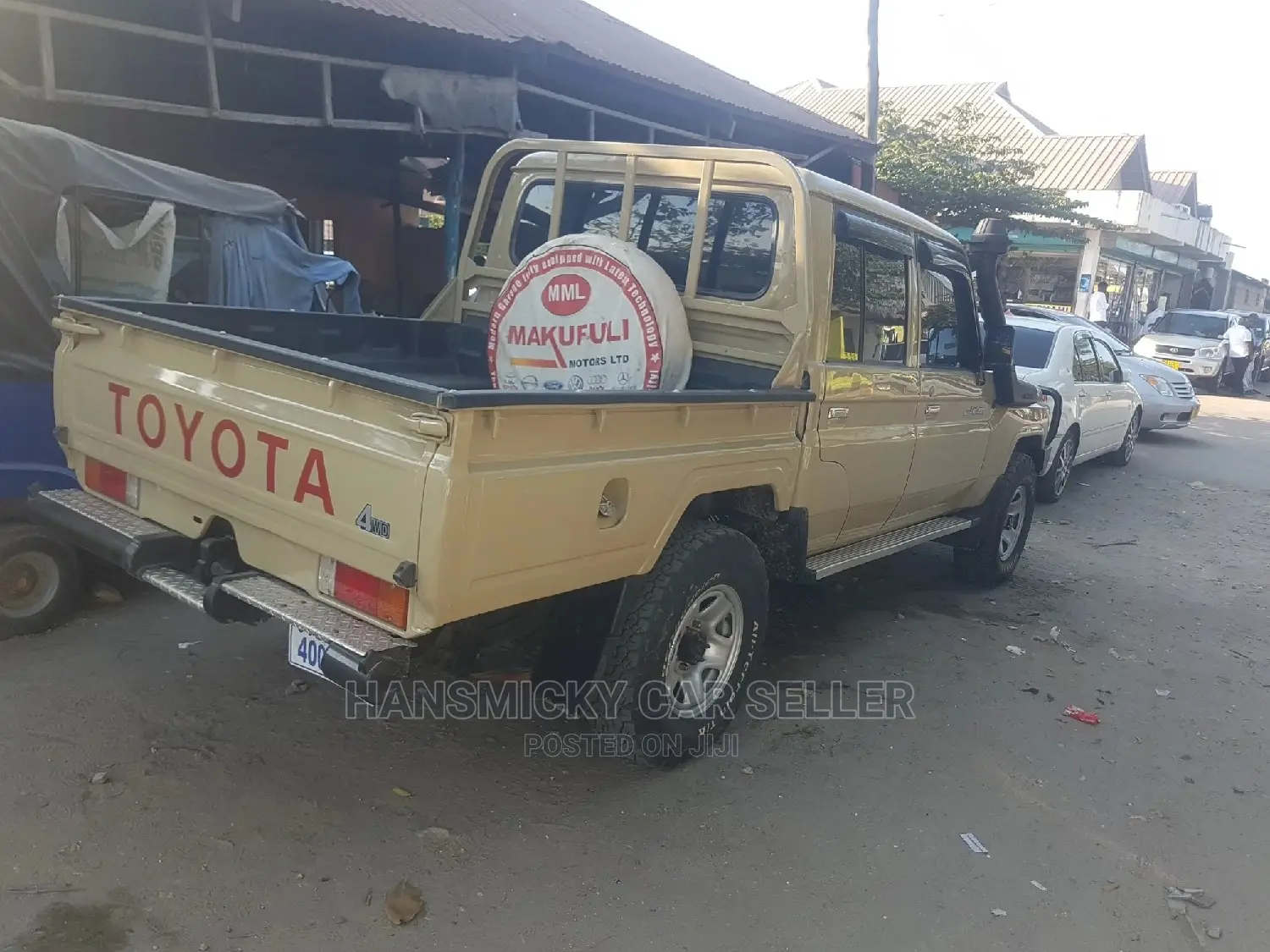 Toyota Land Cruiser 2015 Gold