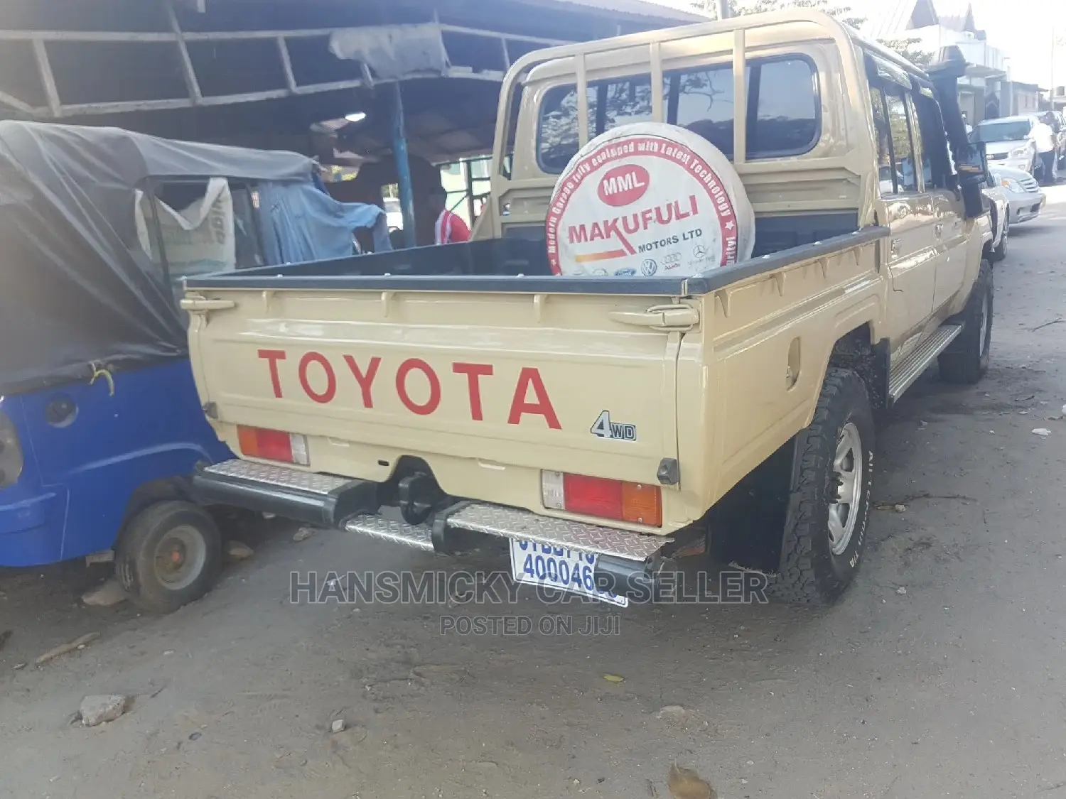 Toyota Land Cruiser 2015 Gold