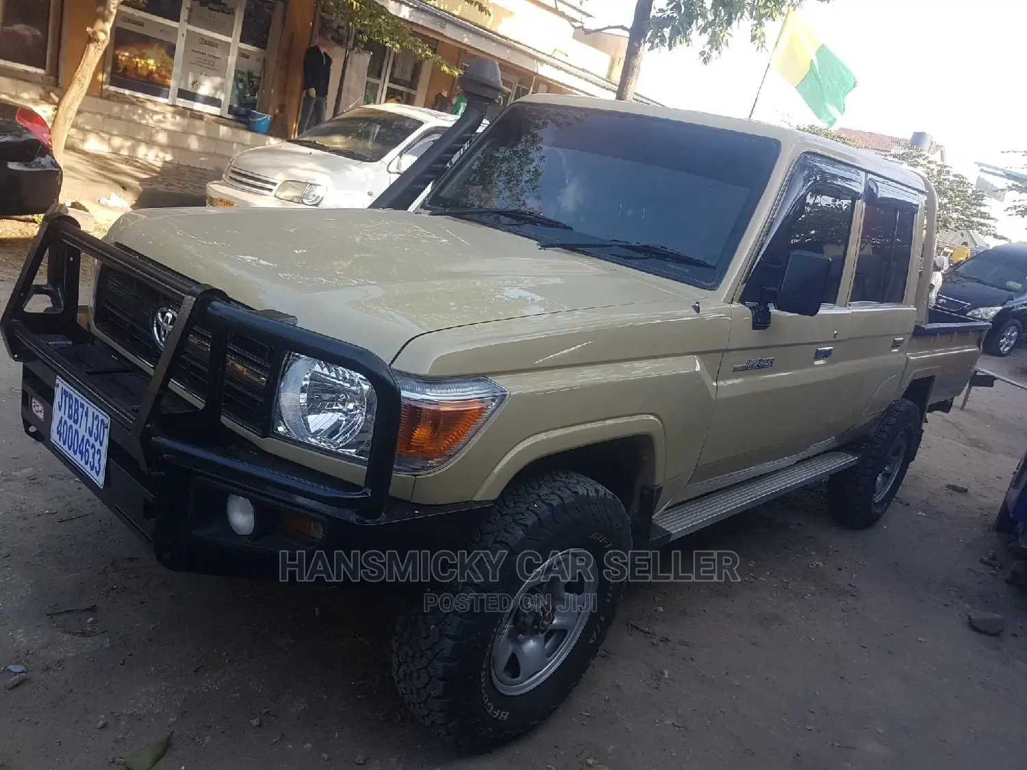 Toyota Land Cruiser 2015 Gold