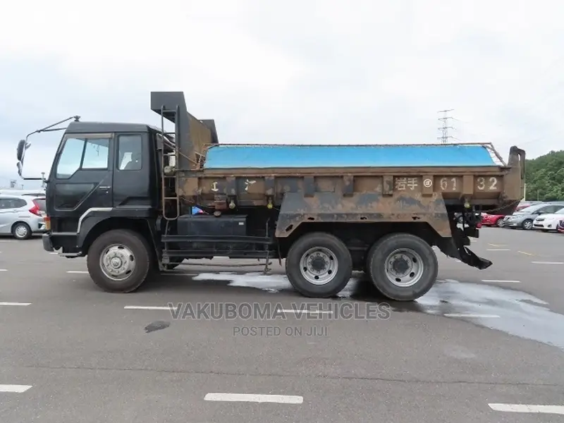 Mitsubishi Fuso Super