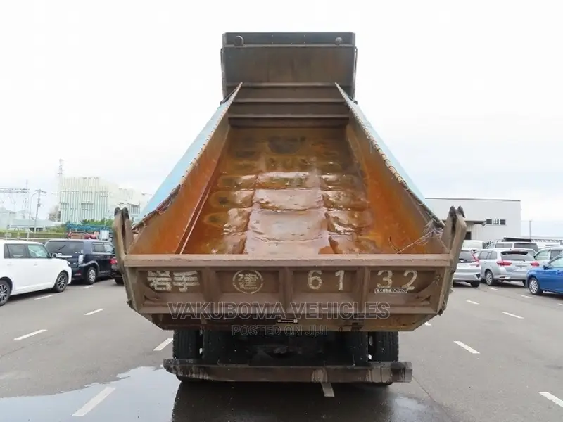Mitsubishi Fuso Super