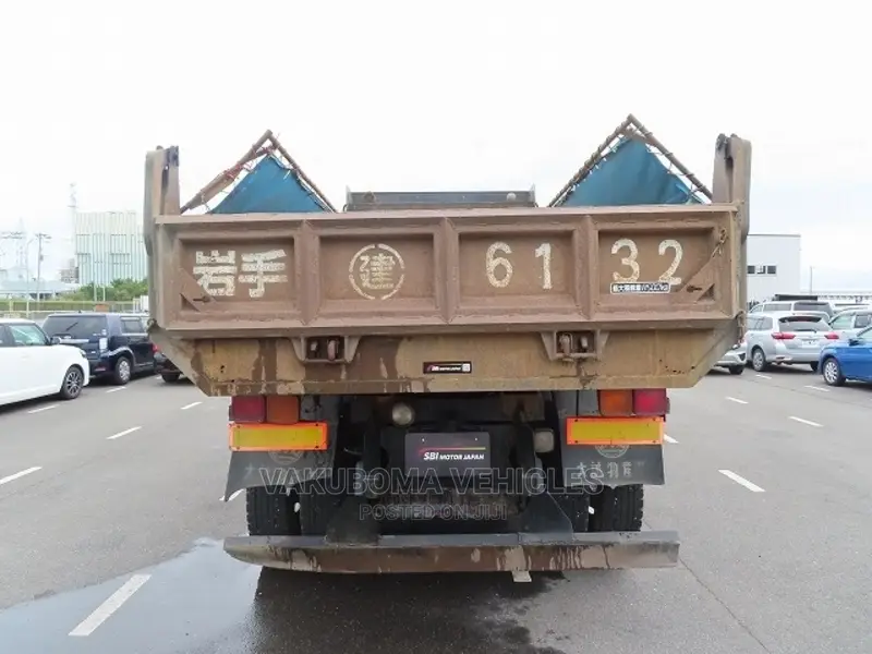 Mitsubishi Fuso Super