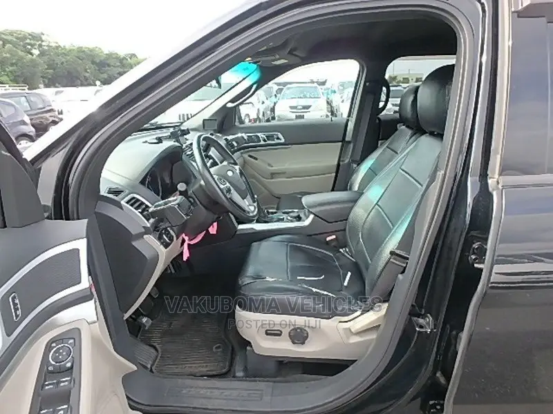 Ford Explorer 2012 Black