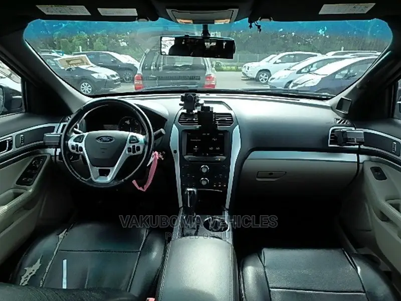 Ford Explorer 2012 Black
